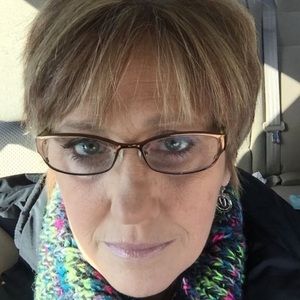 Meet your Posher, Tina